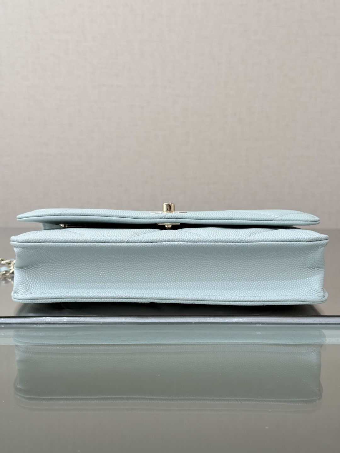 Wallet on Chain with Top Handle (AP3984) in Light Blue Caviar Leather with Gold-Tone Hardware, 25C Cruise Collection - Mocuir