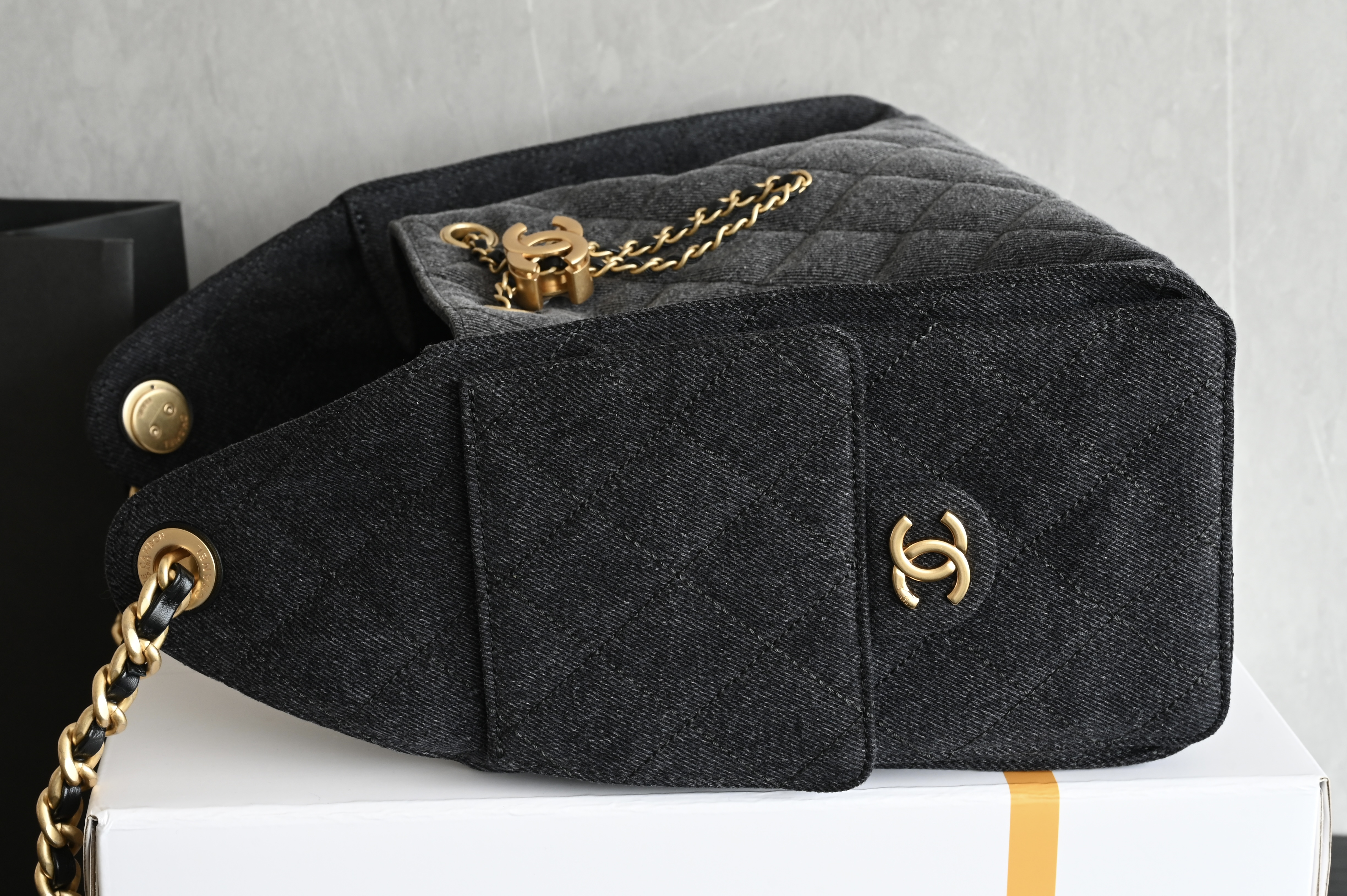 25 Small Handbag (AS5293) in Black Washed Denim with Antique Gold-Tone Hardware - Mocuir
