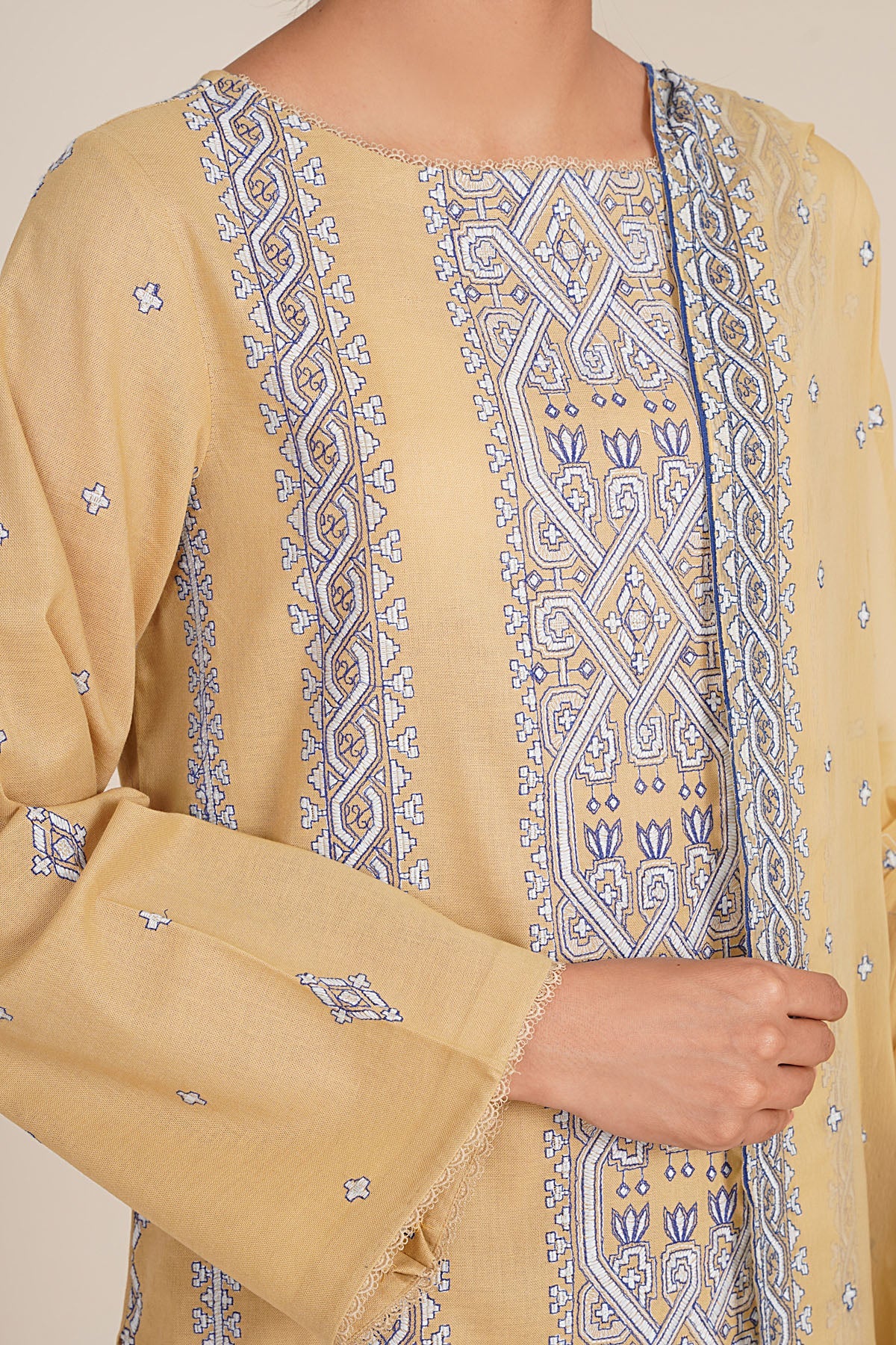 KHADDAR | EMBROIDERED