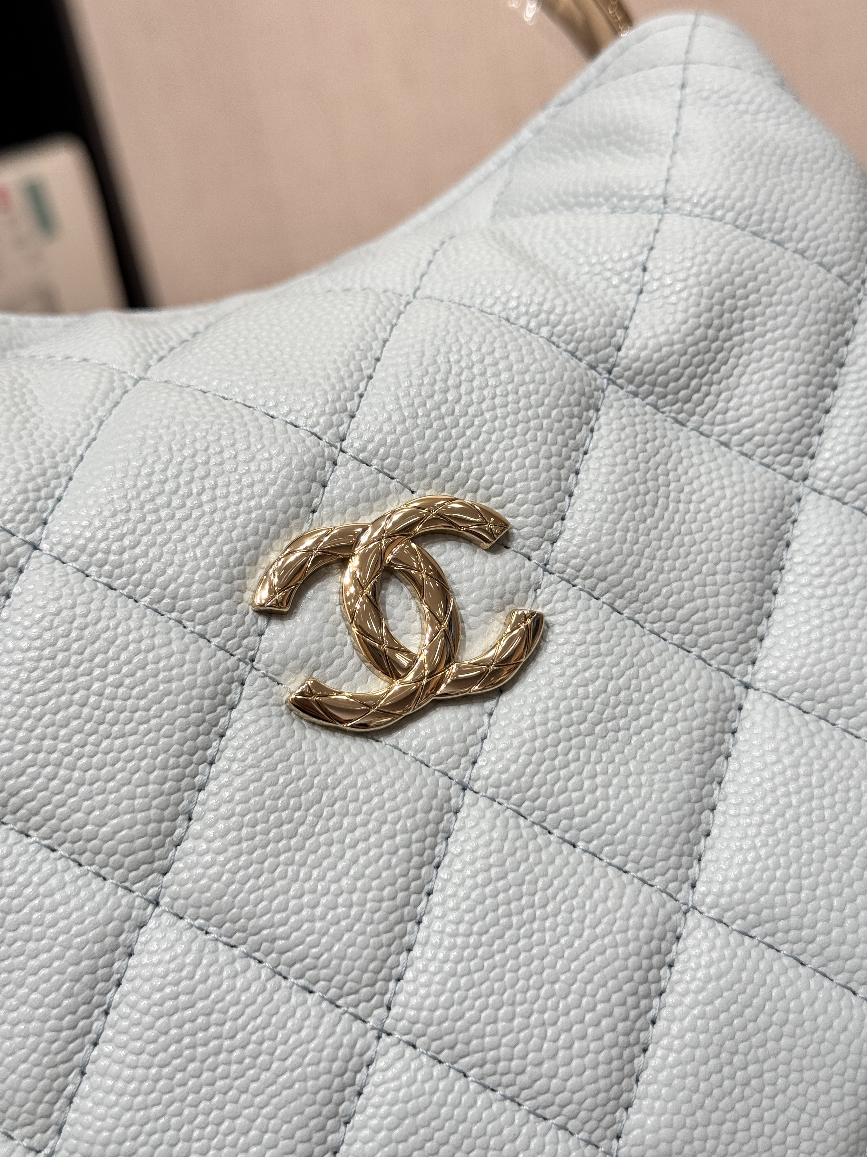 Metal Handle Bucket Bag（Light blue） - Mocuir