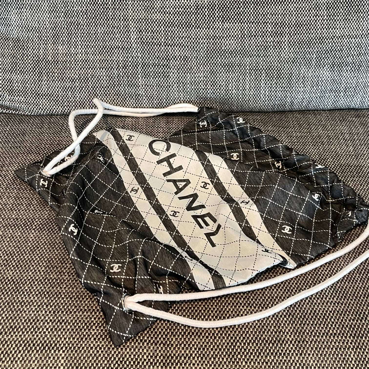 Black & White Printed Cotton Canvas Drawstring Backpack with CC Logo Print - Mocuir