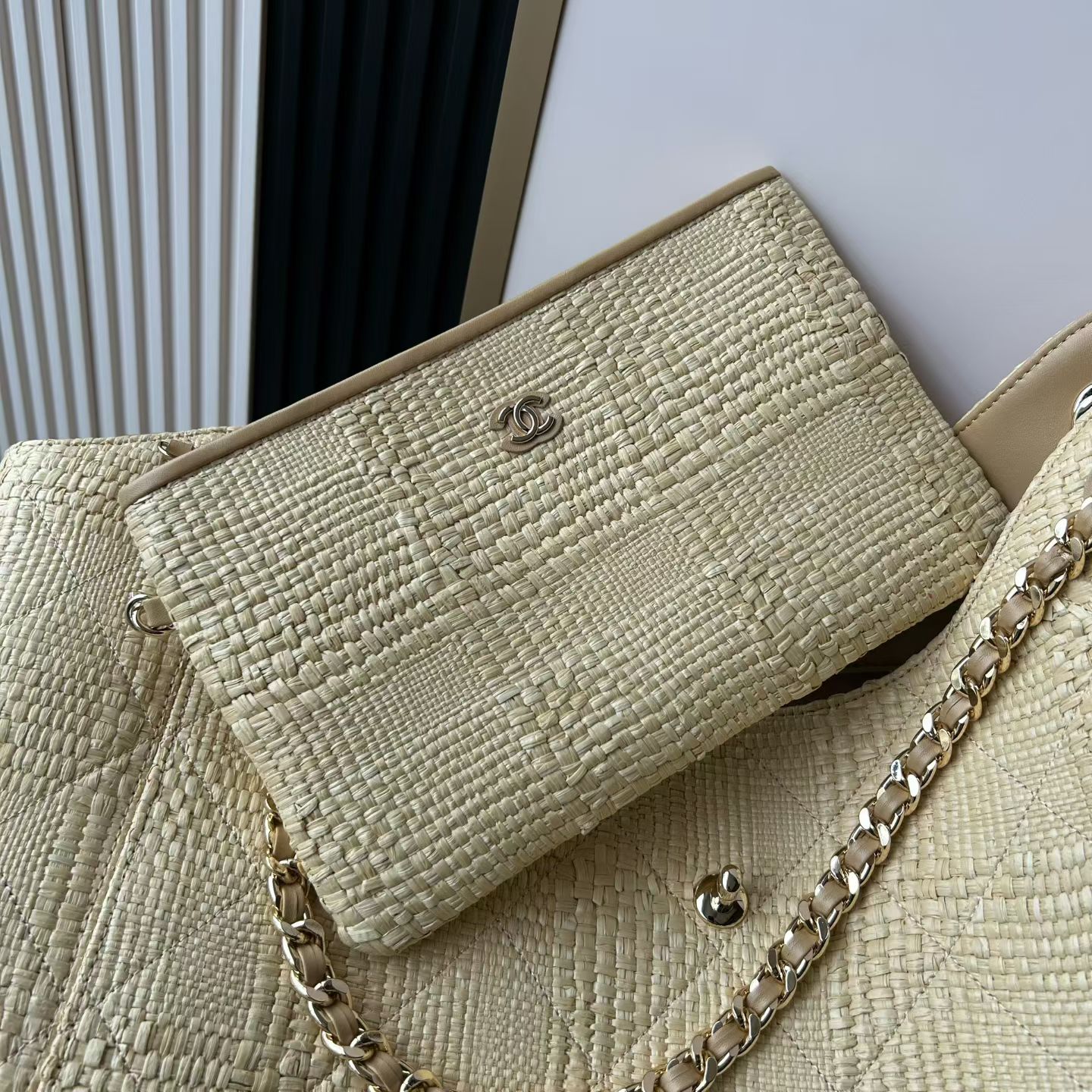 25C Light Yellow Woven Straw Large Tote Handbag with Calfskin Trim and Gold-Tone Hardware - Mocuir