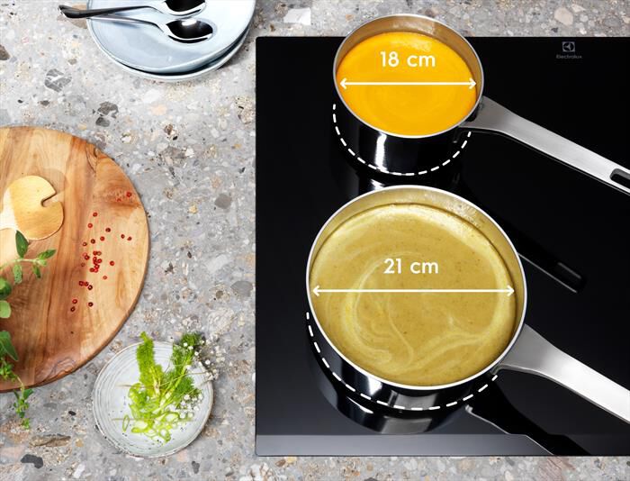 ELECTROLUX - Piano cottura induzione CIL63443 59 cm-Nero