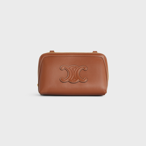 CLUTCH ON CHAIN CUIR TRIOMPHE IN SMOOTH CALFSKIN TAN
