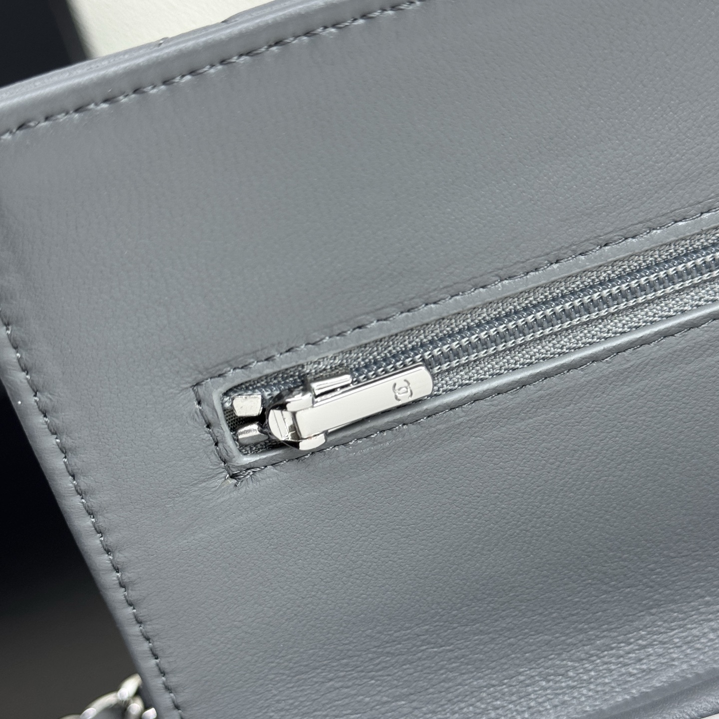 Classic Wallet on Chain（Classic Grey） - Mocuir