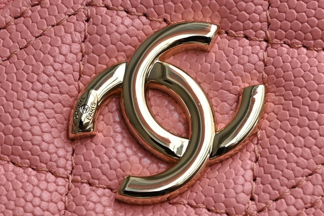 Small Vanity Case (LP Lunch Box Bag) in Peach Pink Quilted Caviar Calfskin with Light Gold-Tone Hardware (25S Collection) - Mocuir