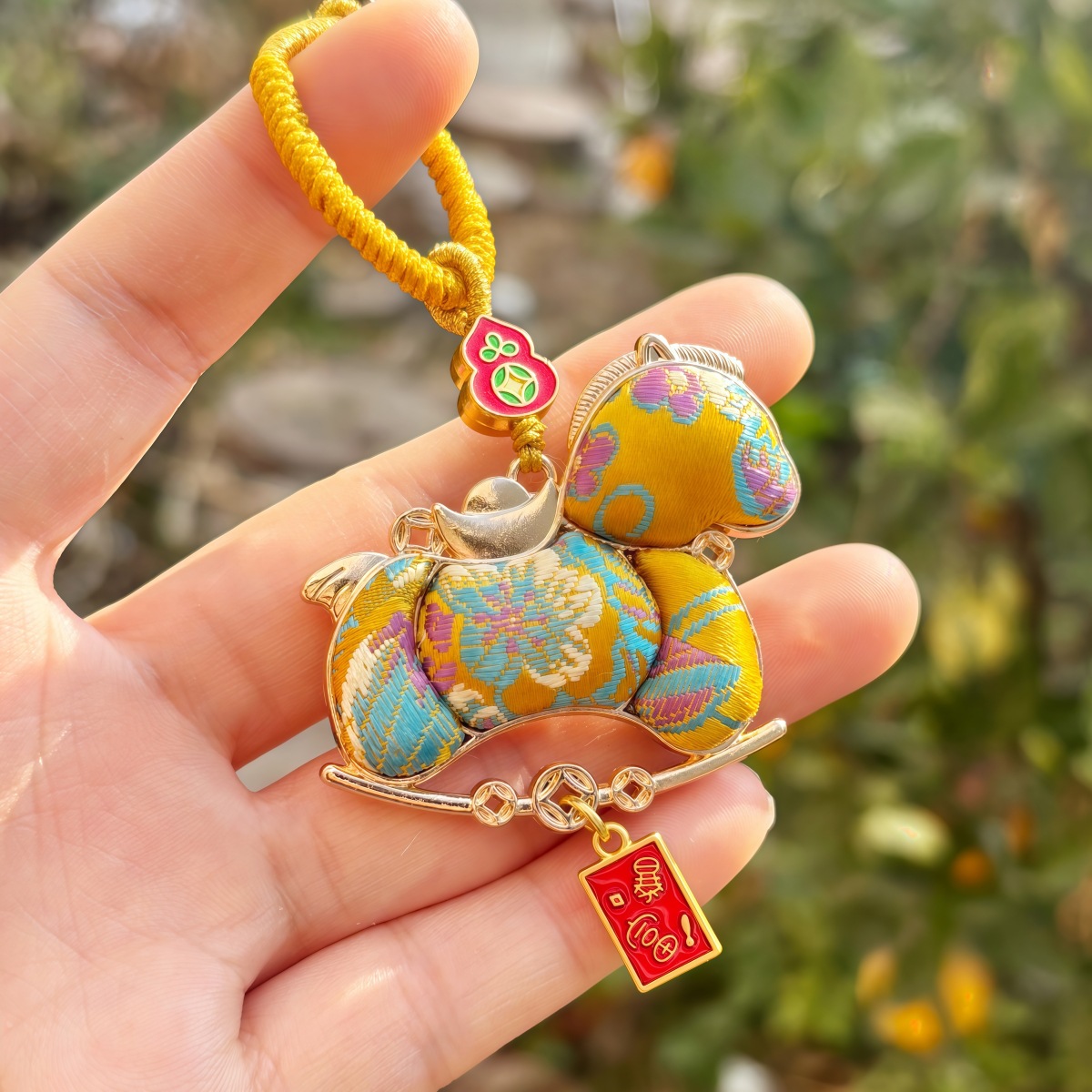 Chinese style embroidery gourd pendant decoration
