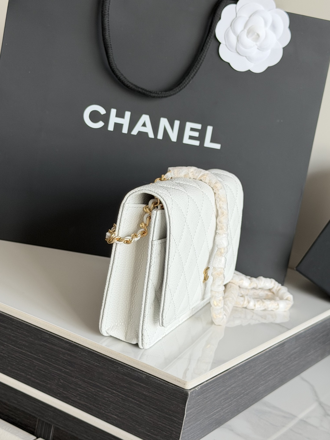 25C/26C Wallet On Chain（White） - Mocuir