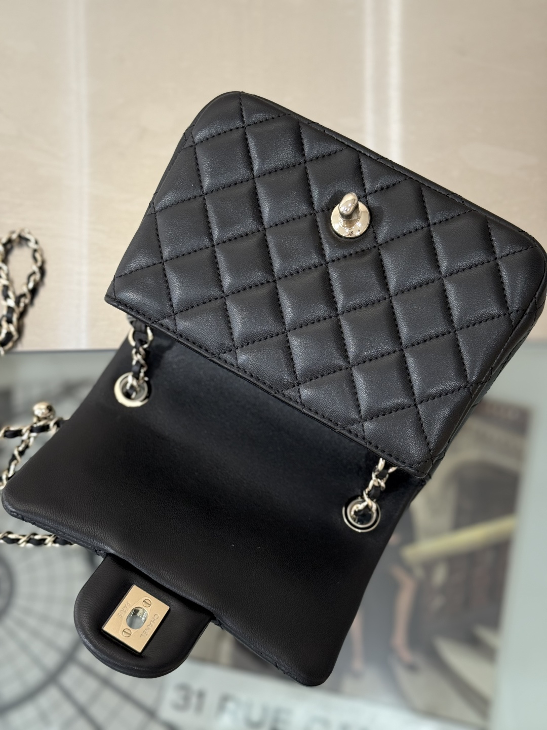 Mini Square Flap with Globe Charm - Mocuir