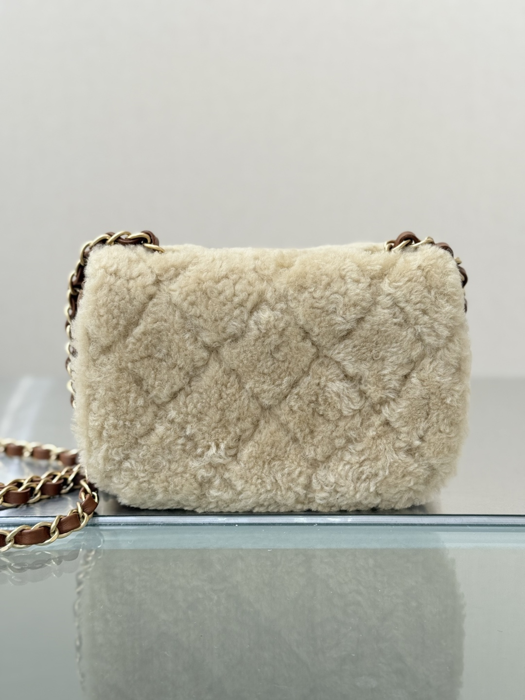 24K Fall-Winter Teddy Shearling & Lambskin Classic Flap Bag with Gold Hardware (Model AS5148  AS5149) - Mocuir