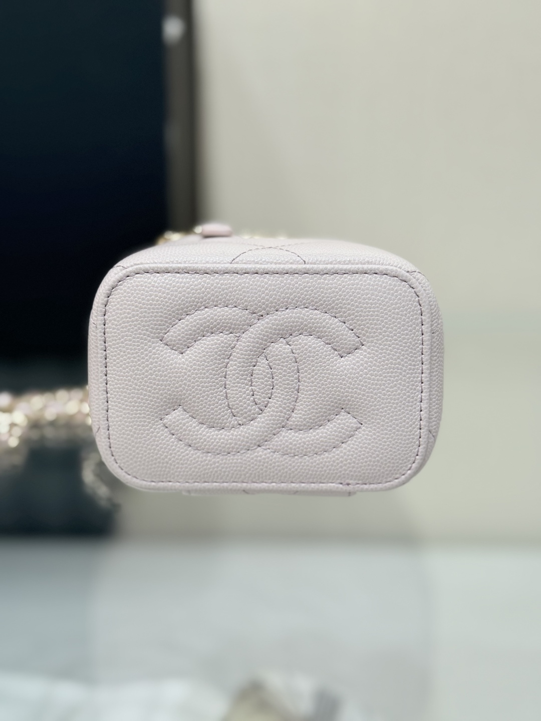 Mini Top Handle Vanity Case (AS5993) in Light Pink Quilted Grained Calfskin (Caviar) with Antique Gold-Tone Hardware - Mocuir