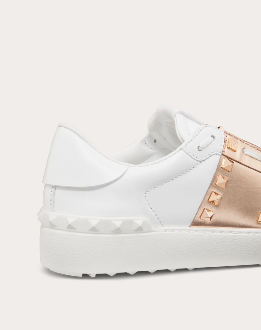 ROCKSTUD UNTITLED SNEAKER IN CALFSKIN LEATHER WITH METALLIC STRIPE