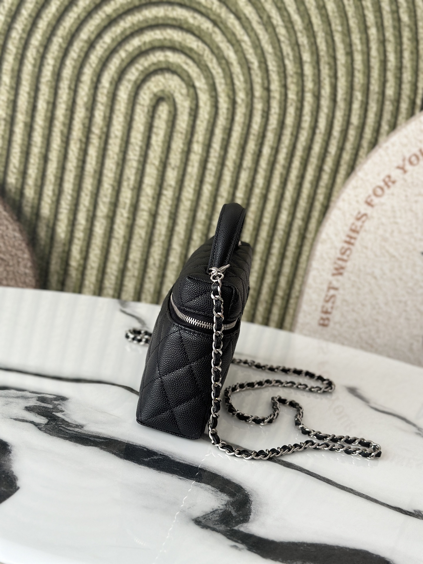 25C/26C Mini Vanity Case with Top Handle & Star CC Logo - Mocuir