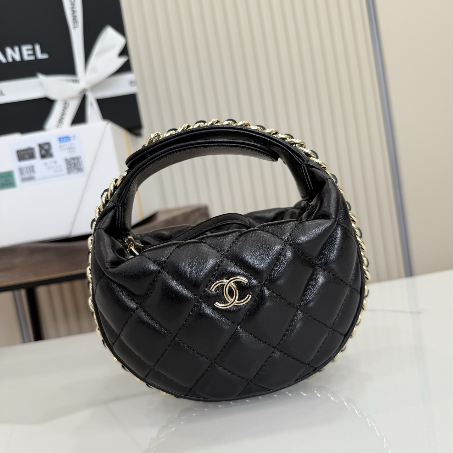 23C Hula Hoop Pouch Quilted Lambskin Bag in Black (Gold Hardware) - Mocuir