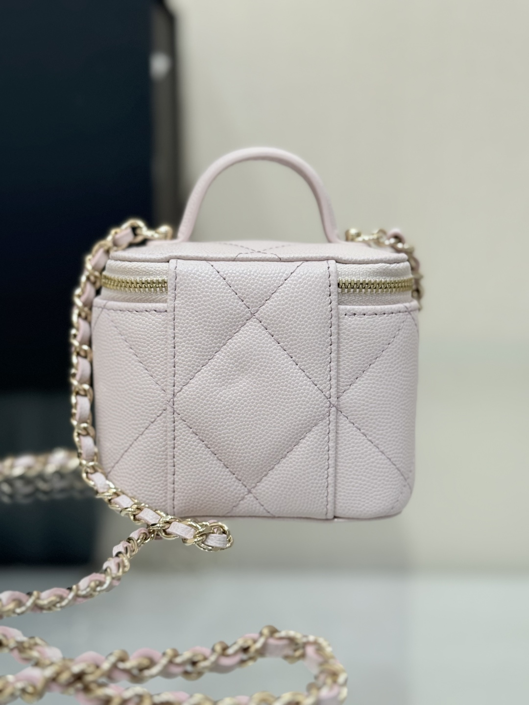 Mini Top Handle Vanity Case (AS5993) in Light Pink Quilted Grained Calfskin (Caviar) with Antique Gold-Tone Hardware - Mocuir