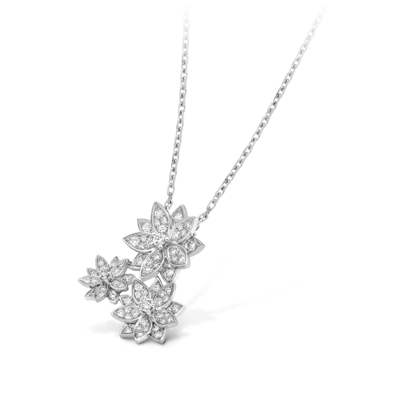 Lotus pendant, 3 flowers