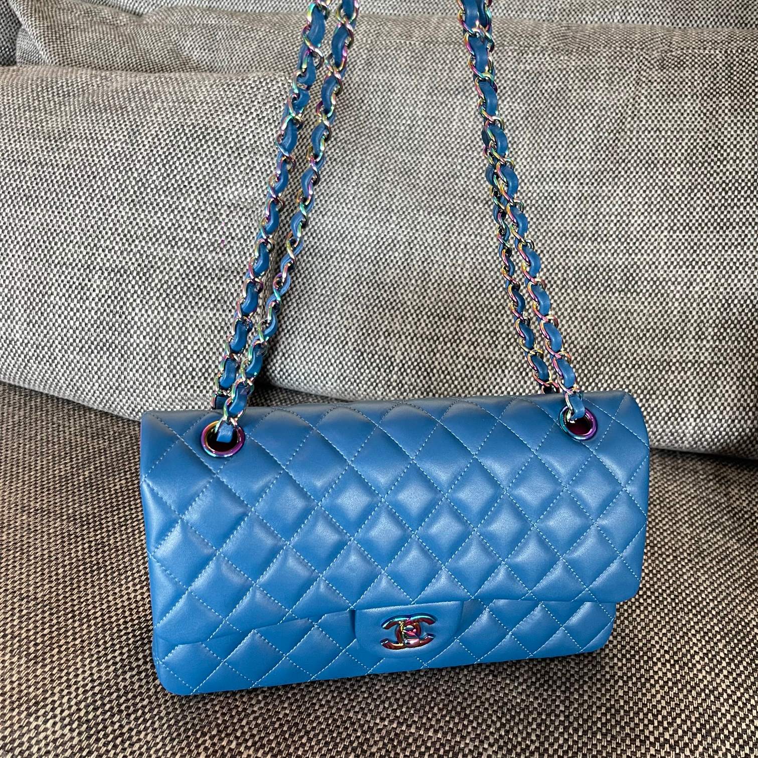 Vintage Classic Double Flap Bright Blue Quilted Lambskin Shoulder Bag with Multicolor Iridescent CC Turn-Lock & Chain Strap - Mocuir
