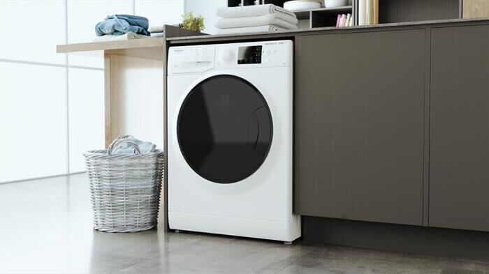 HOTPOINT ARISTON - Lavatrice RSSG 725 D IT 7 Kg Classe B