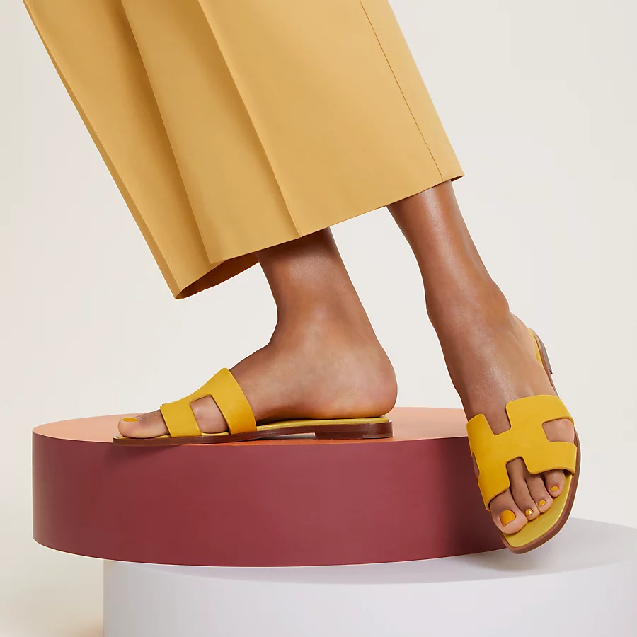 Oran sandal