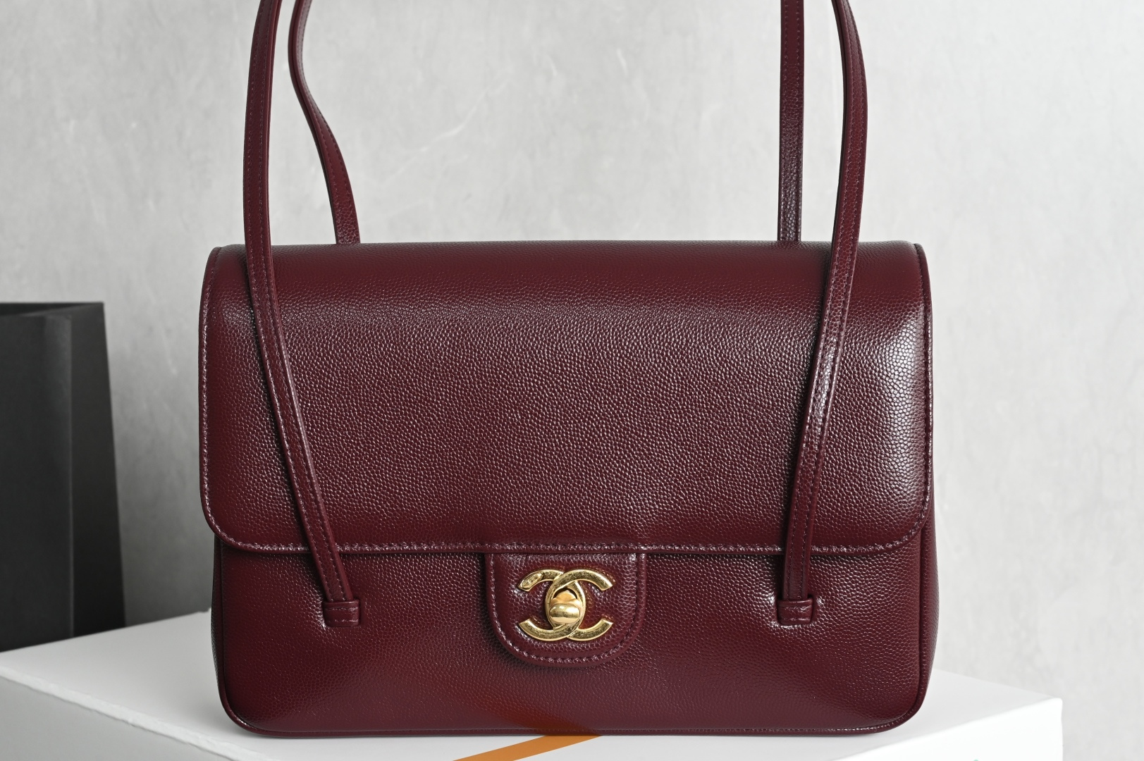 26P Preppy Coco Large Flap Bag in Burgundy Grained Shiny Calfskin with Gold-Tone Hardware - Mocuir