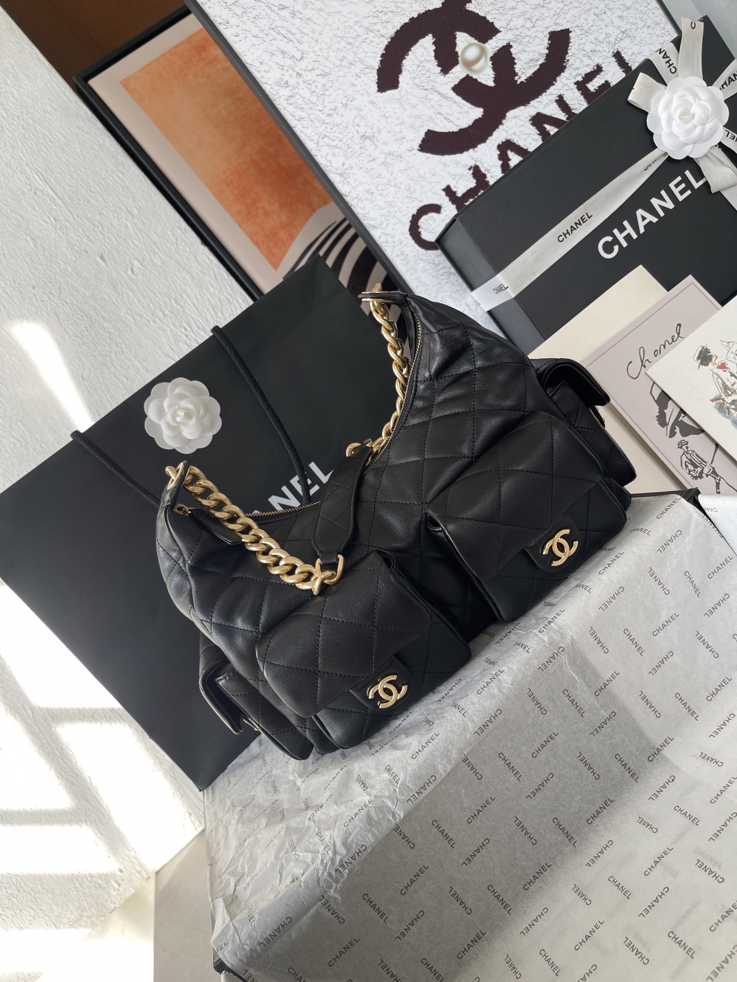 25C Multi-Pocket Hobo Bag in Black Quilted Lambskin with Gold-Tone Hardware - Mocuir