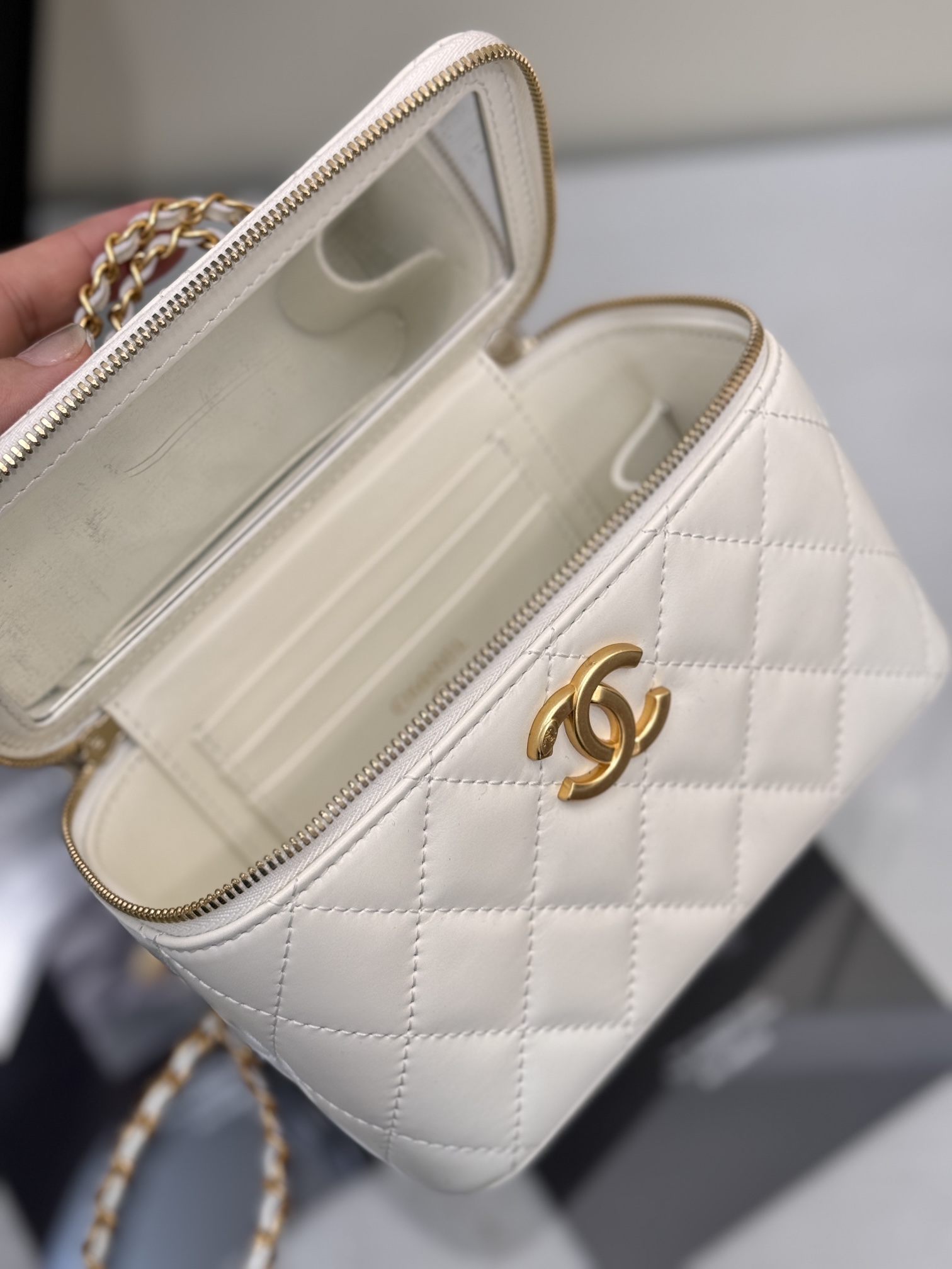 Long Vanity Case（White） - Mocuir