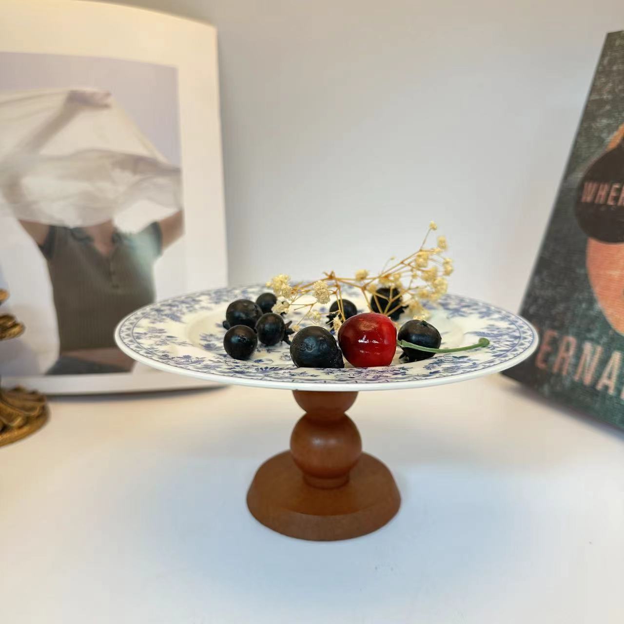 Blue-and-white porcelain wooden stiletto aromatherapy tea fruit storage tray home high-end ornaments.