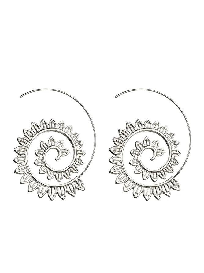 Women Exaggerated Alloy Round Earring