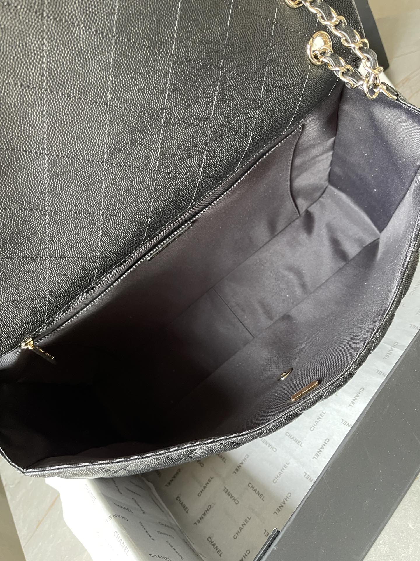 Classic Maxi Single Flap Bag in Black Quilted Caviar Calfskin with Light Gold-Tone Hardware - Mocuir