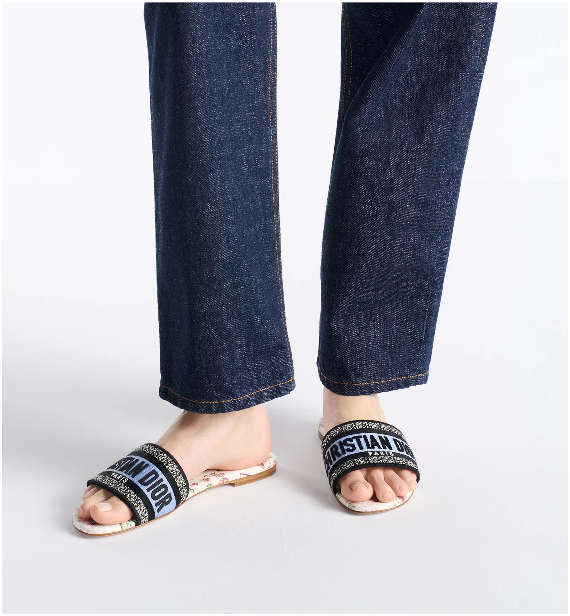 Dioramour Dway Slide