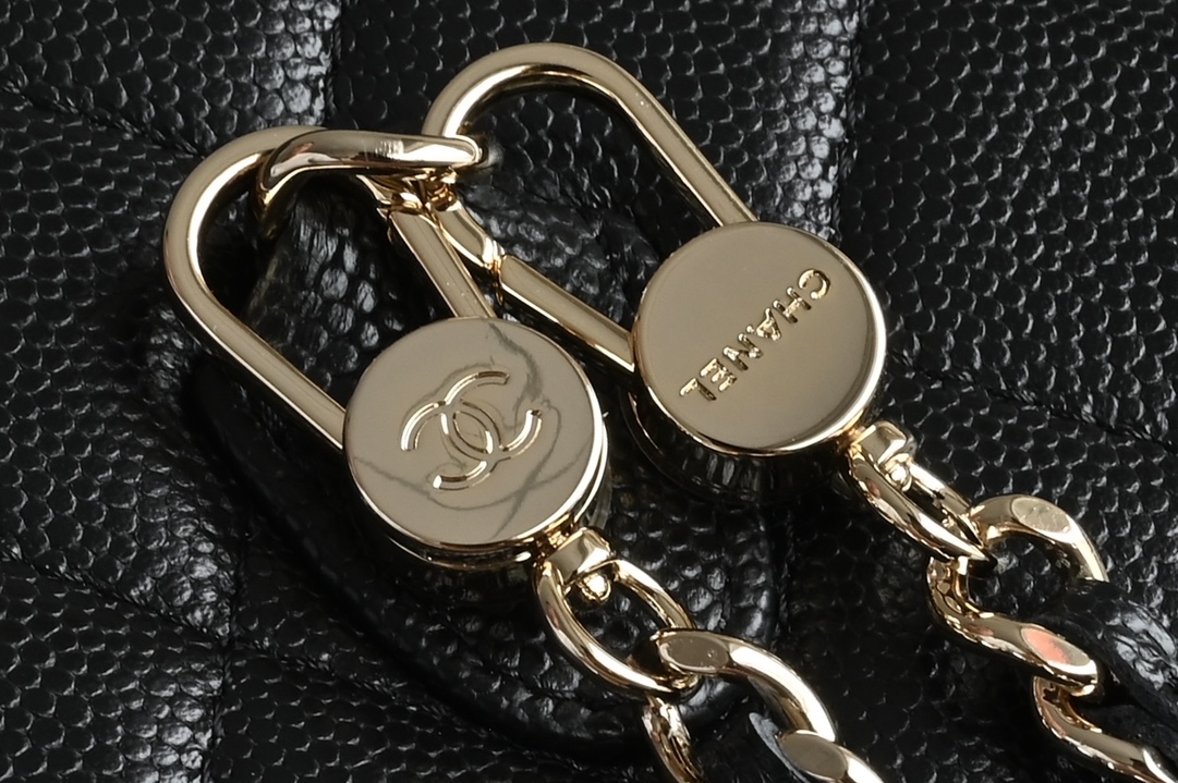 Classic Flap with Top Handle in Black Quilted Grained Calfskin (Caviar) with Light Gold-Tone Hardware - Mocuir