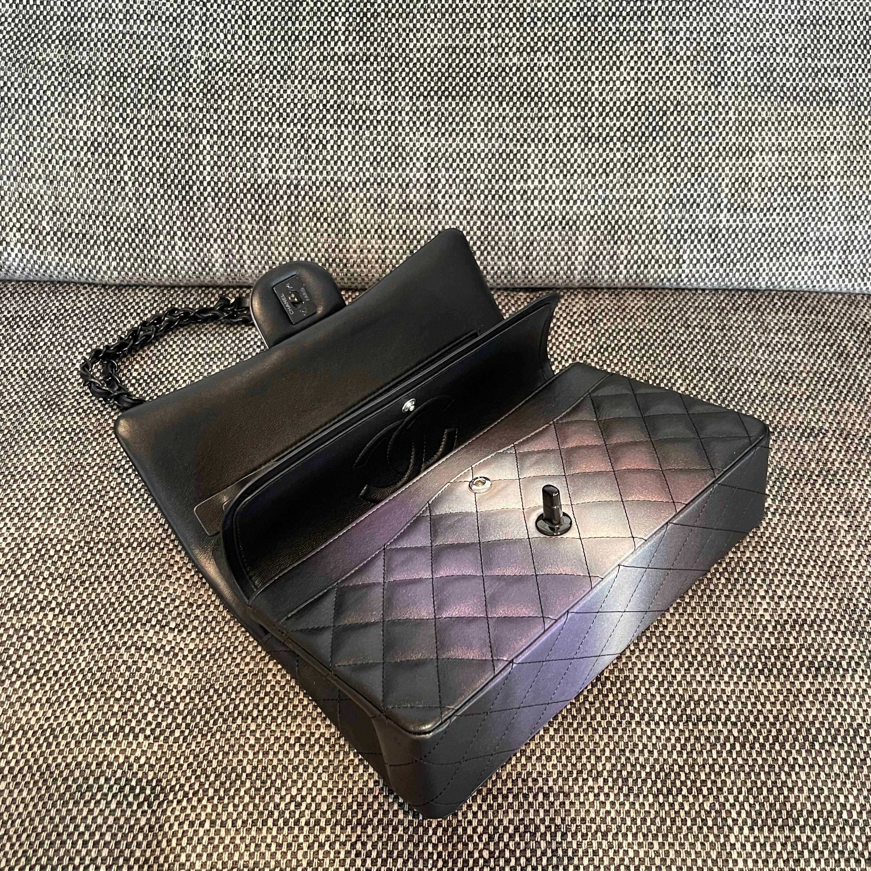 Classic Flap Bag（Gradient iridescent lambskin） - Mocuir