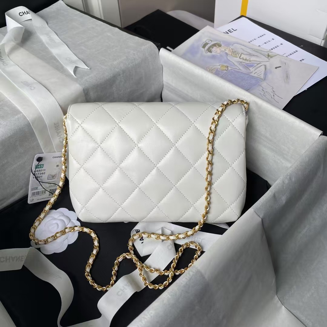 AS5011 Flap bag Shiny Lambskin Imitation Pearls & Gold-Tone Metal White