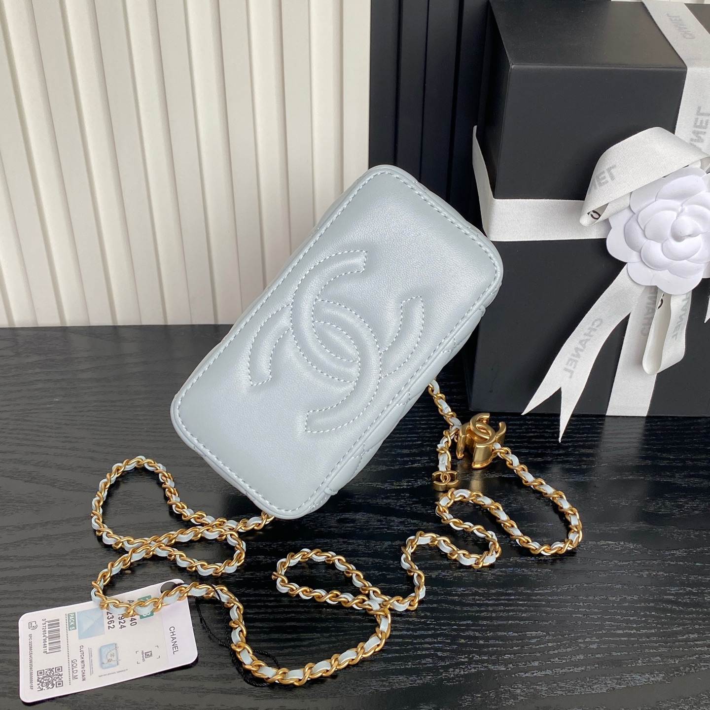 Small Vanity Case with Chain (AP3940) in Light Blue Shiny Lambskin with Gold-Tone Hardware, 25B Fall-Winter Collection - Mocuir