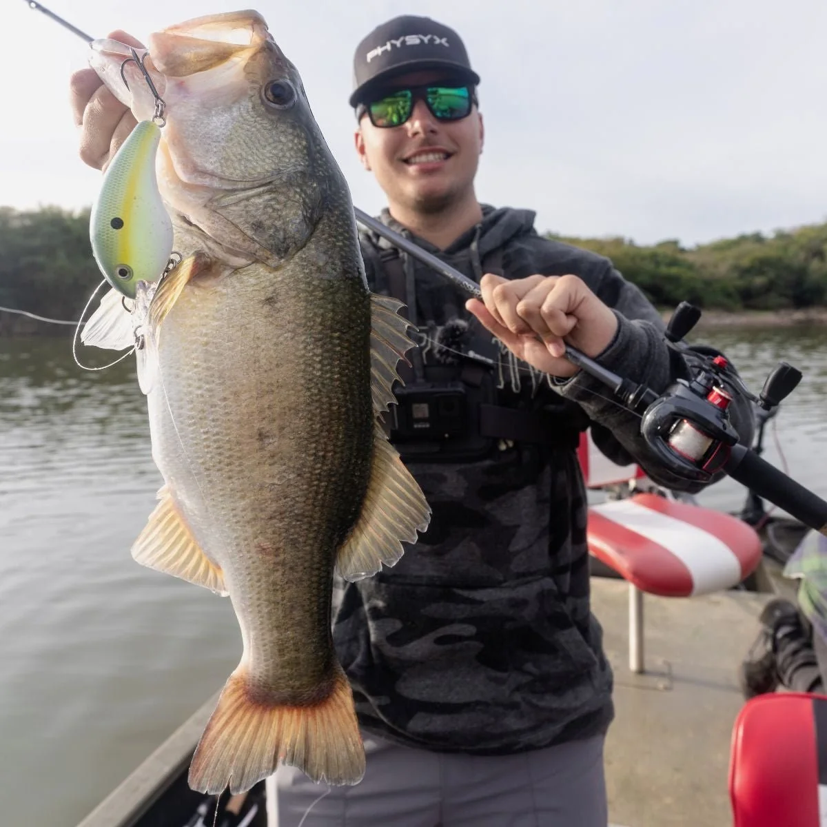 BLACK BASS CASTING