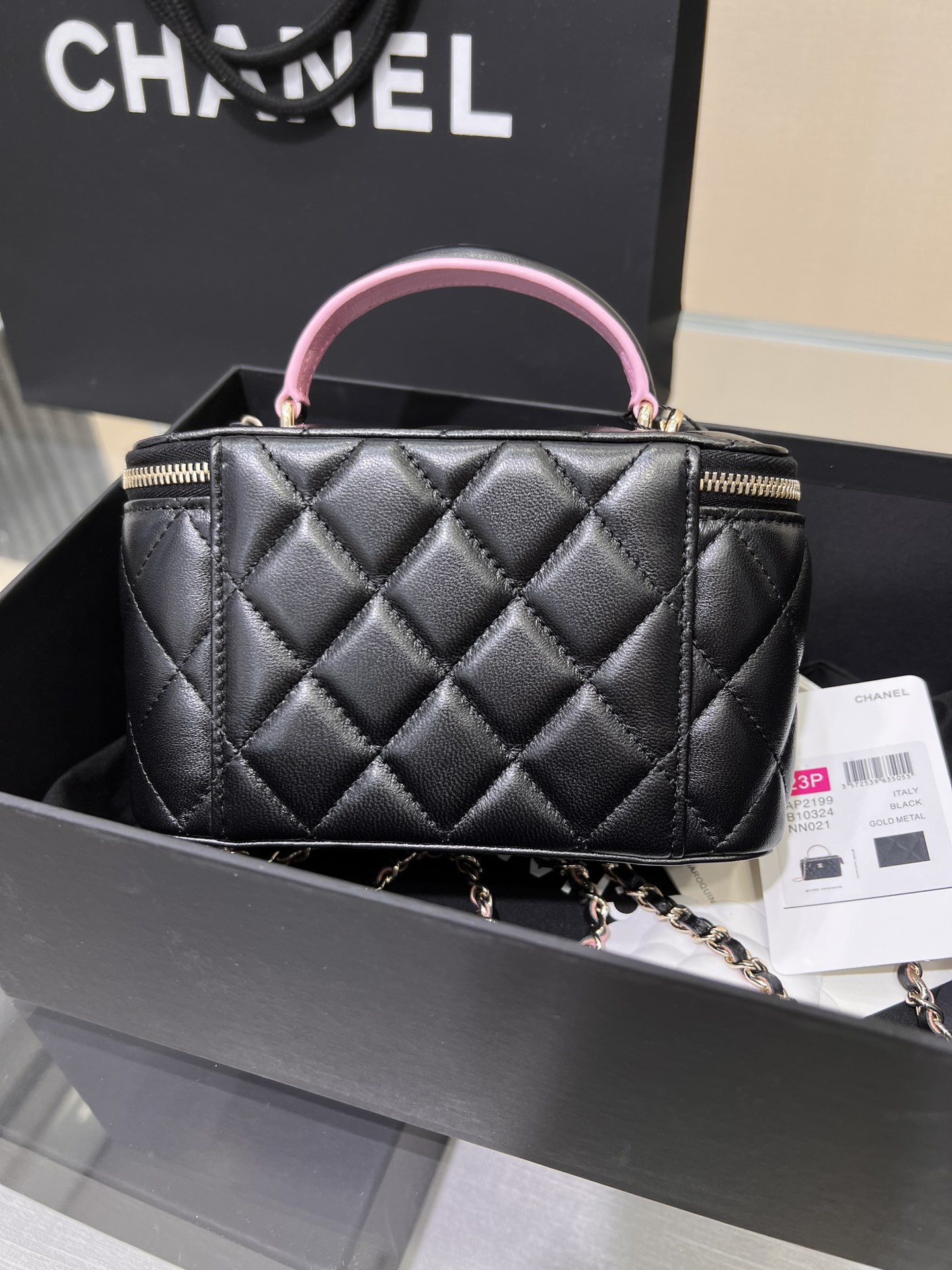 23P Long Vanity with Top Handle (Black & Pink) - Mocuir