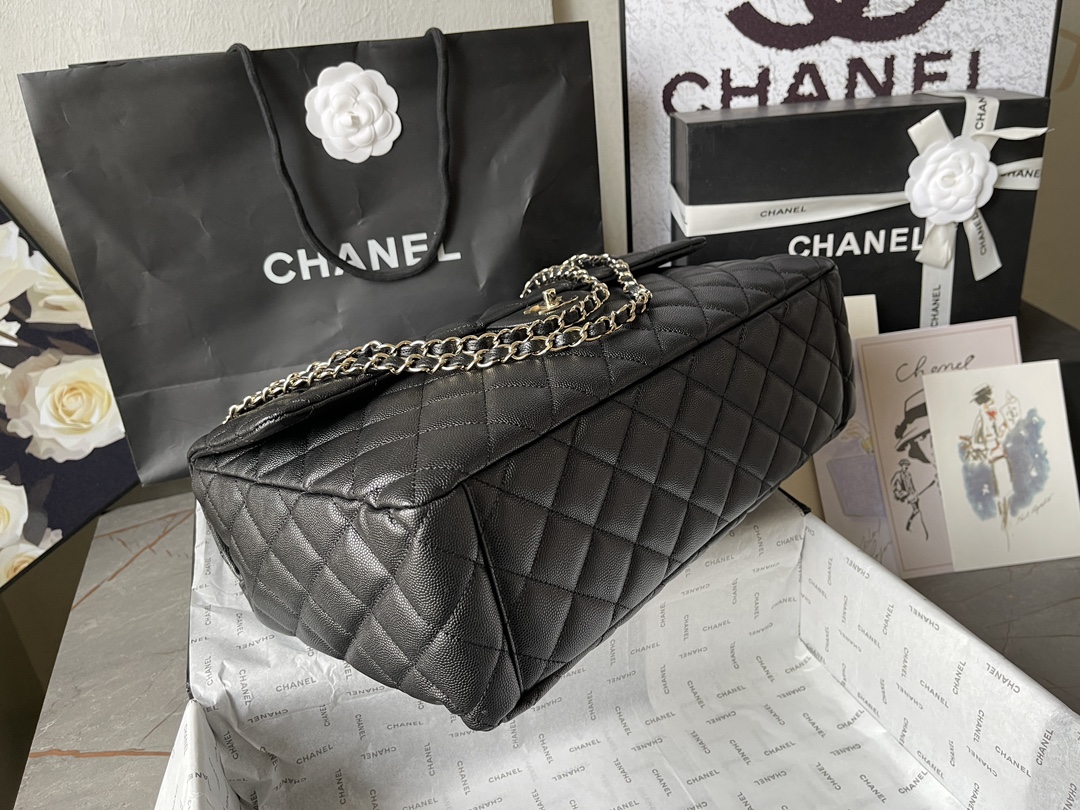 Classic Maxi Single Flap Bag in Black Quilted Caviar Calfskin with Light Gold-Tone Hardware - Mocuir