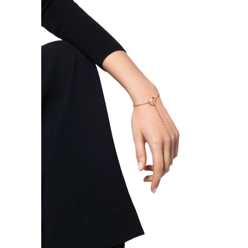 Extrait de Camelia bracelet