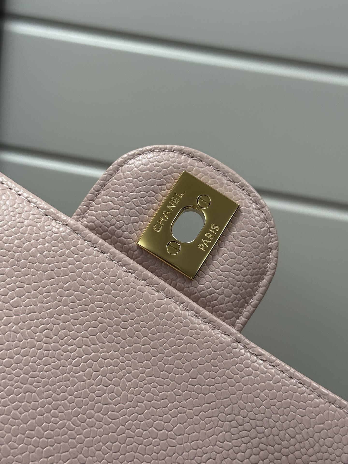 Classic Flap Bag（Light Purple） - Mocuir