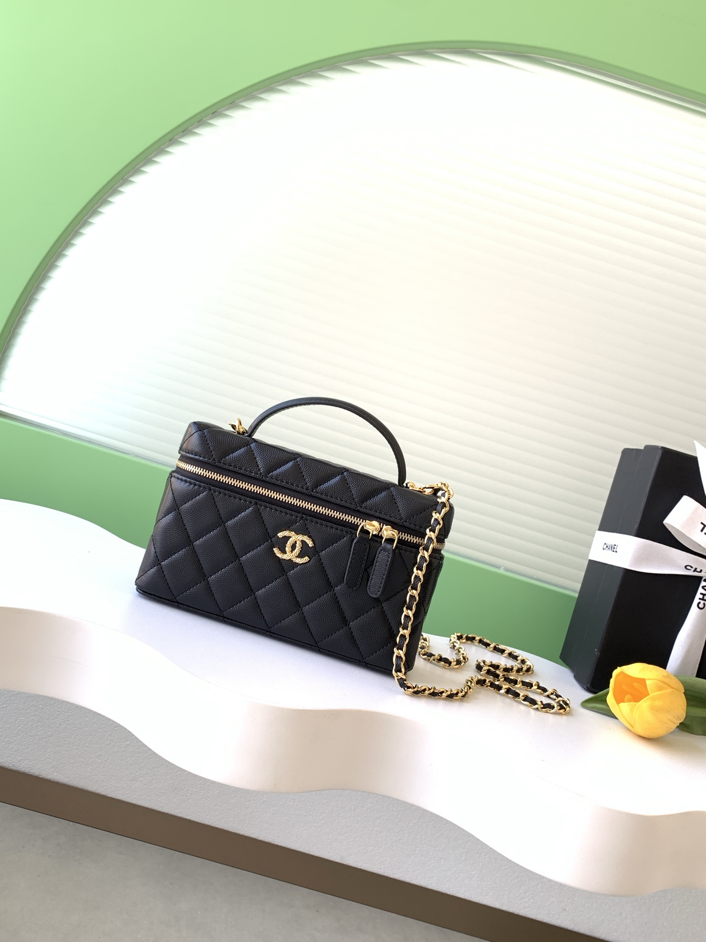 25C25P Top Handle Vanity Case (LP Style Lunch Box Bag) in Black Caviar with Light Gold Hardware (Model AP4385) - Mocuir