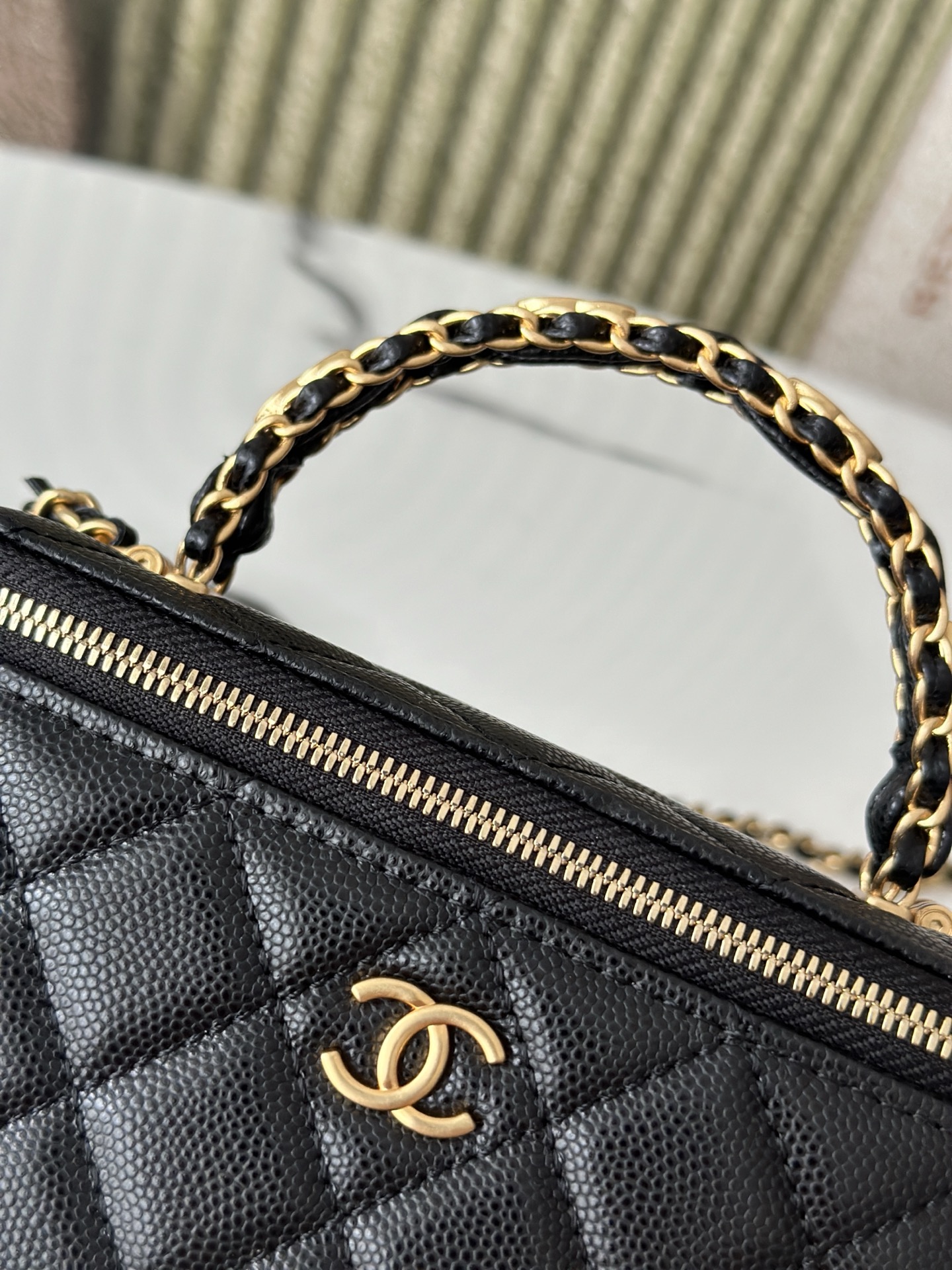 25C/26C Mini Vanity Case with Handle - Mocuir