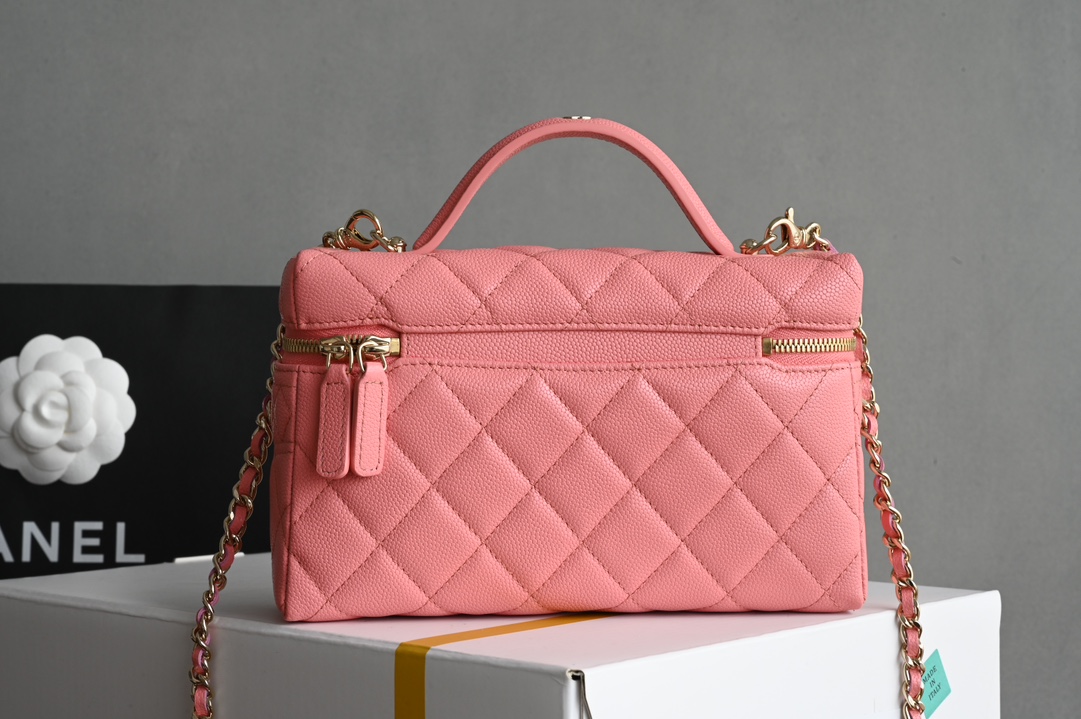 Small Vanity Case (LP Lunch Box Bag) in Peach Pink Quilted Caviar Calfskin with Light Gold-Tone Hardware (25S Collection) - Mocuir