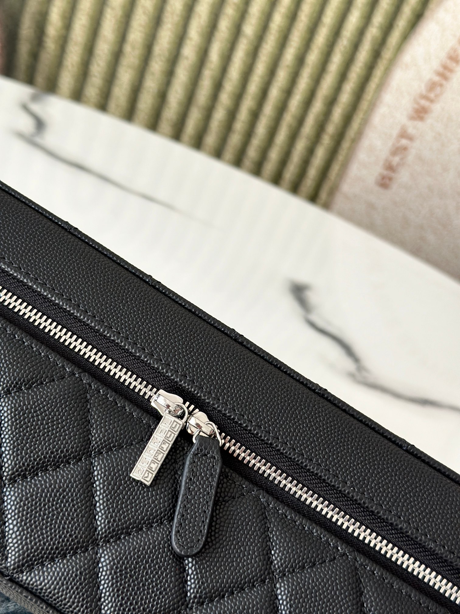 Long Vanity Case - Mocuir