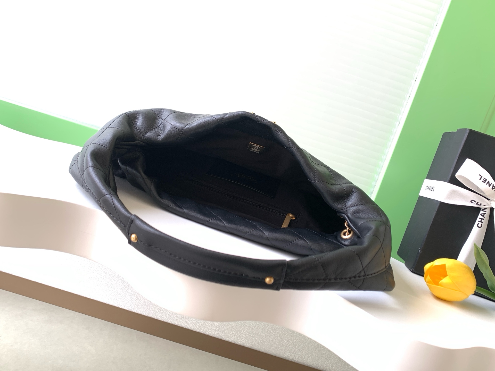 22 Hobo Bag - Mocuir