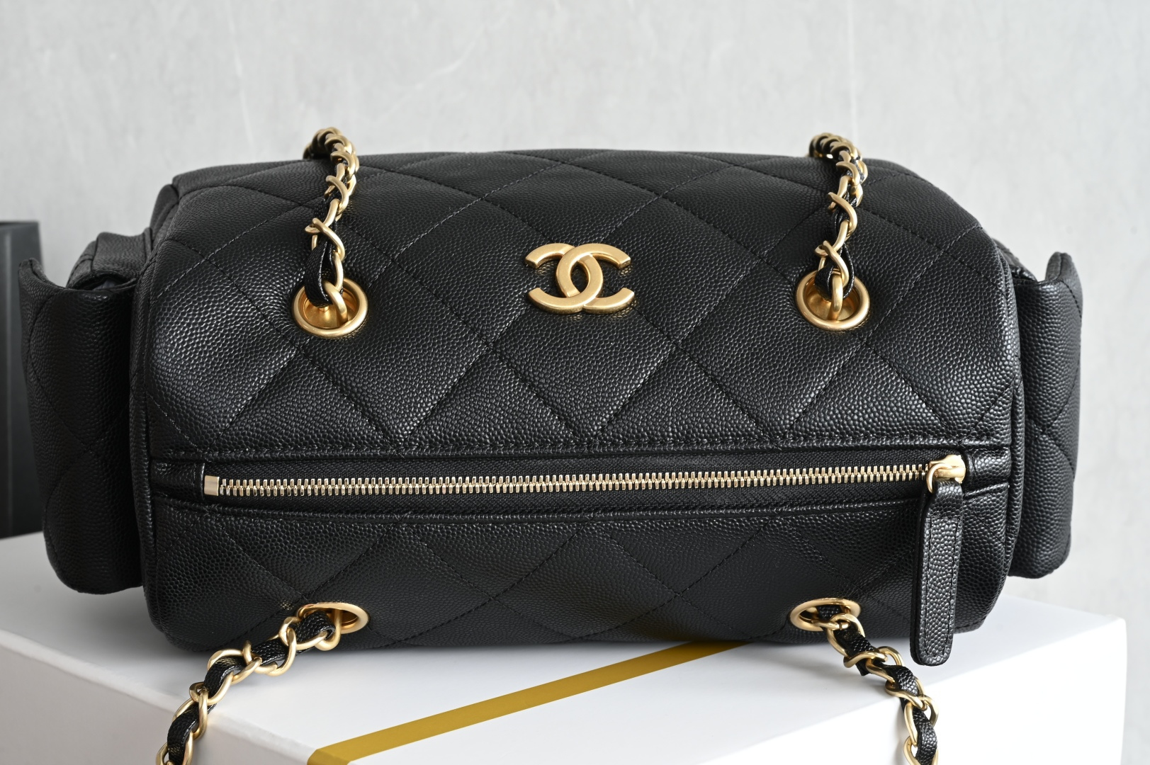 25K Fall-Winter Collection Quilted Grained Calfskin (Caviar) Bowling Bag with Gold-Tone Hardware & Side Pockets (Model AS5293) - Mocuir