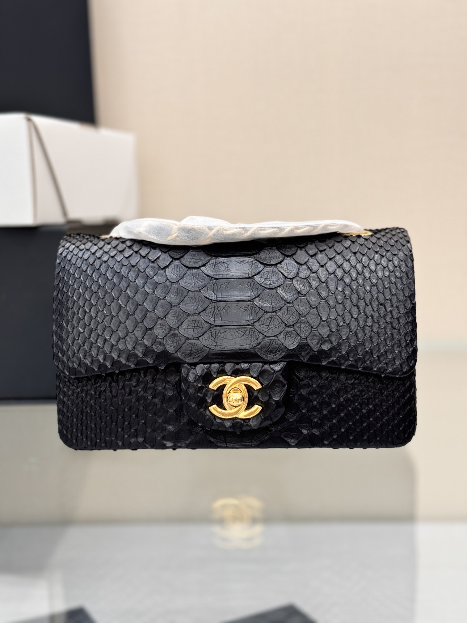 Classic Flap Python Bag（Black python skin） - Mocuir