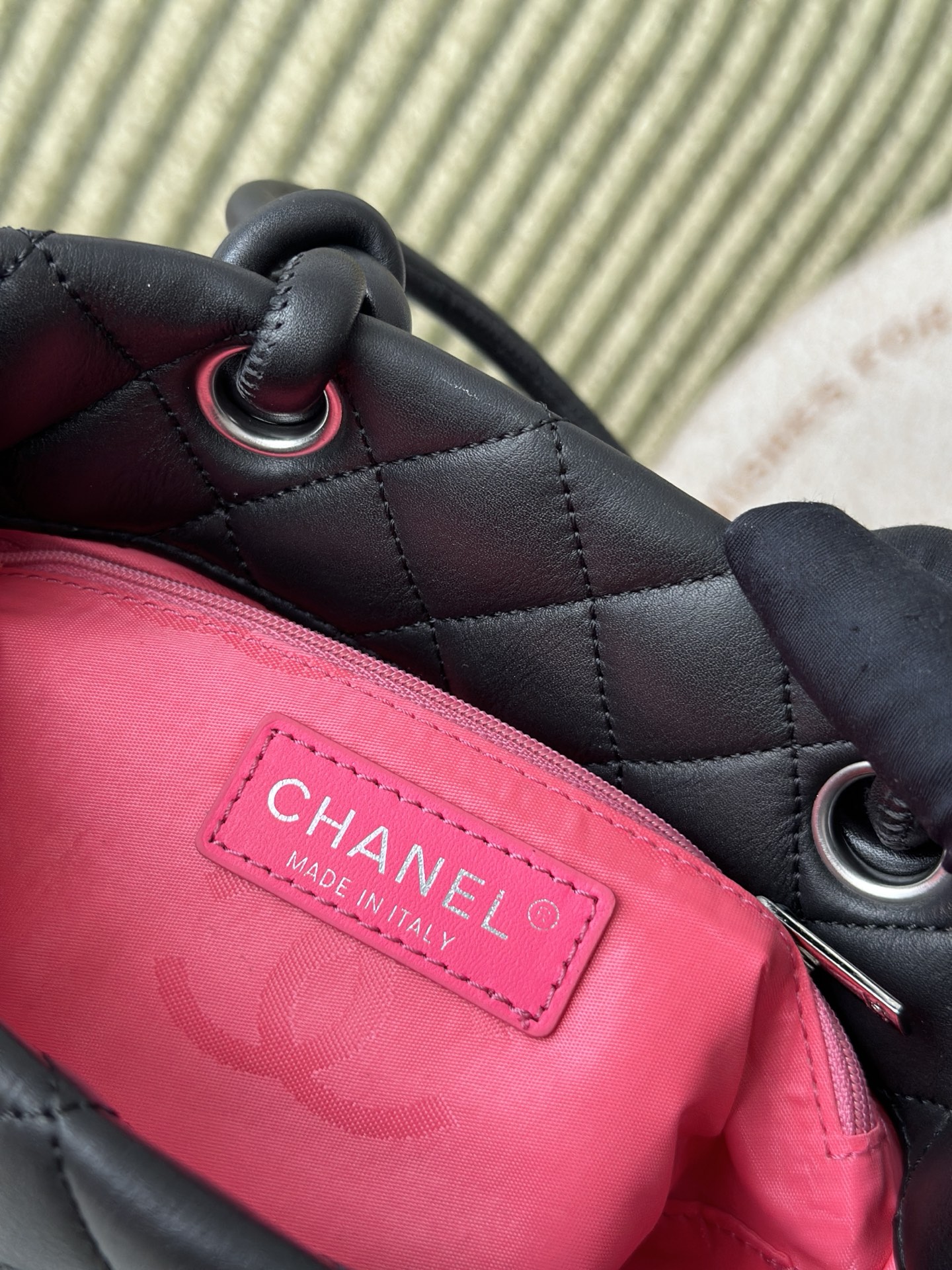 Black & White Quilted Cambon Mini Tote Bag with Contrast CC Logo - Mocuir