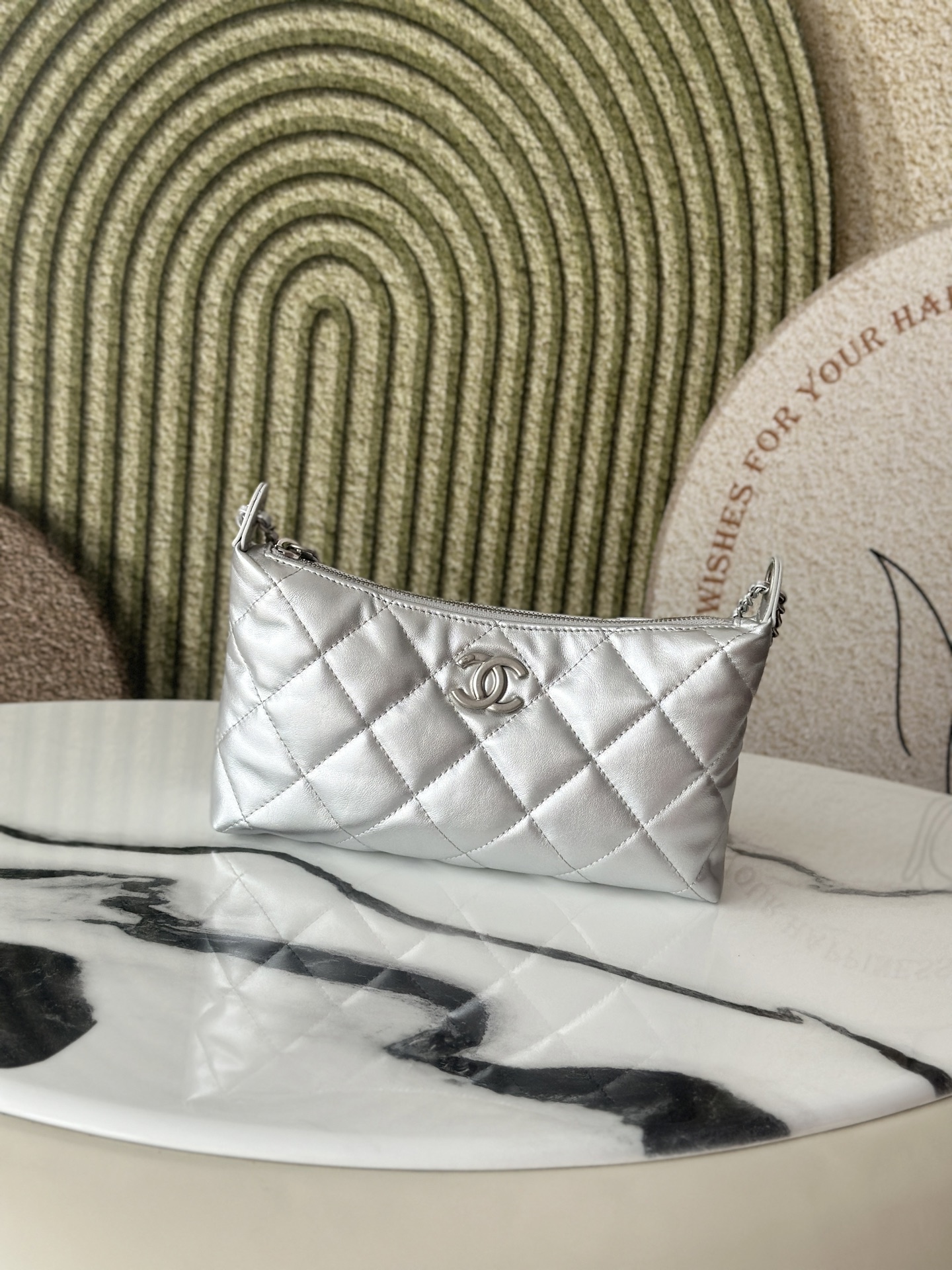 25S Silver Metallic Quilted Lambskin Hobo Shoulder Bag with Silver-Tone Hardware - Mocuir