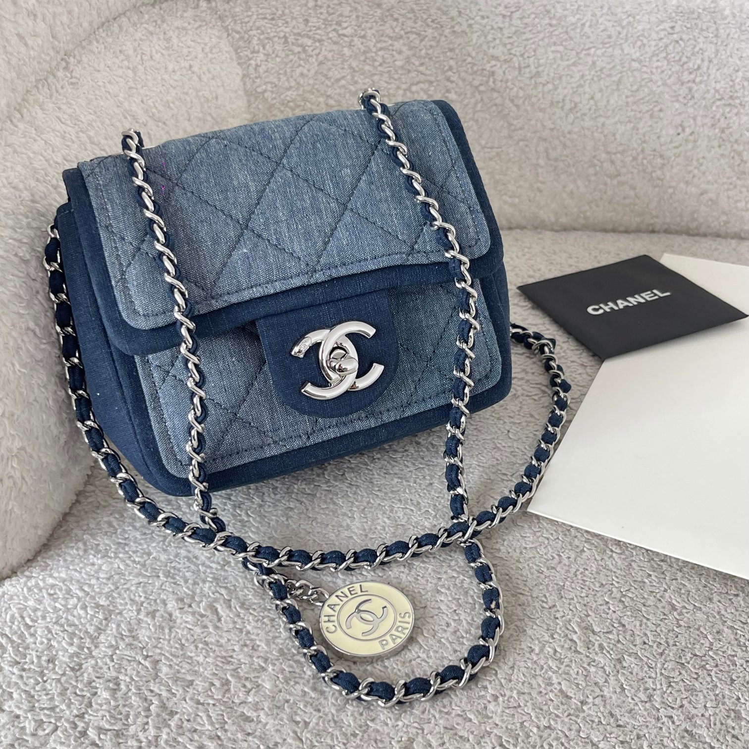 Vintage Two-Tone Patchwork Denim Quilted Mini Flap Shoulder Bag with Silver-Tone Hardware - Mocuir