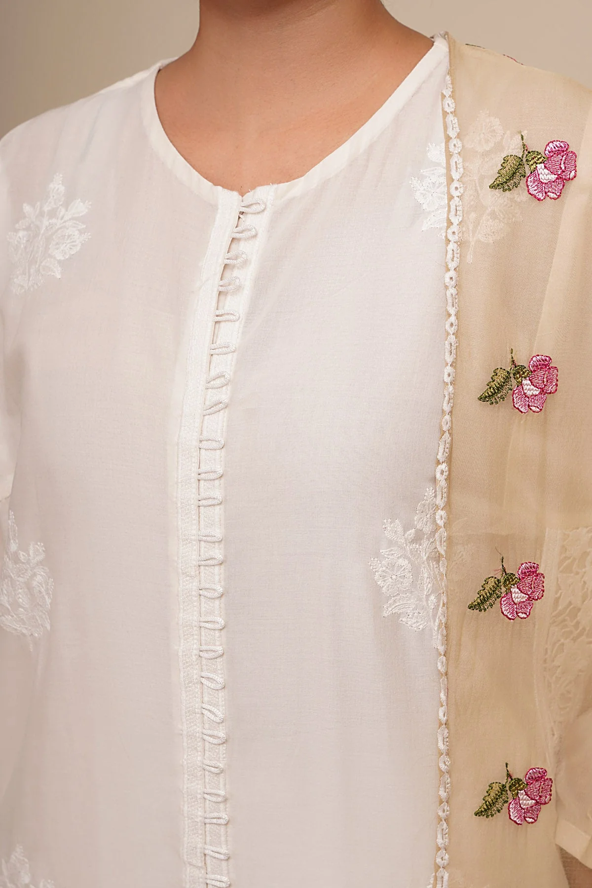 LAWN | EMBROIDERED